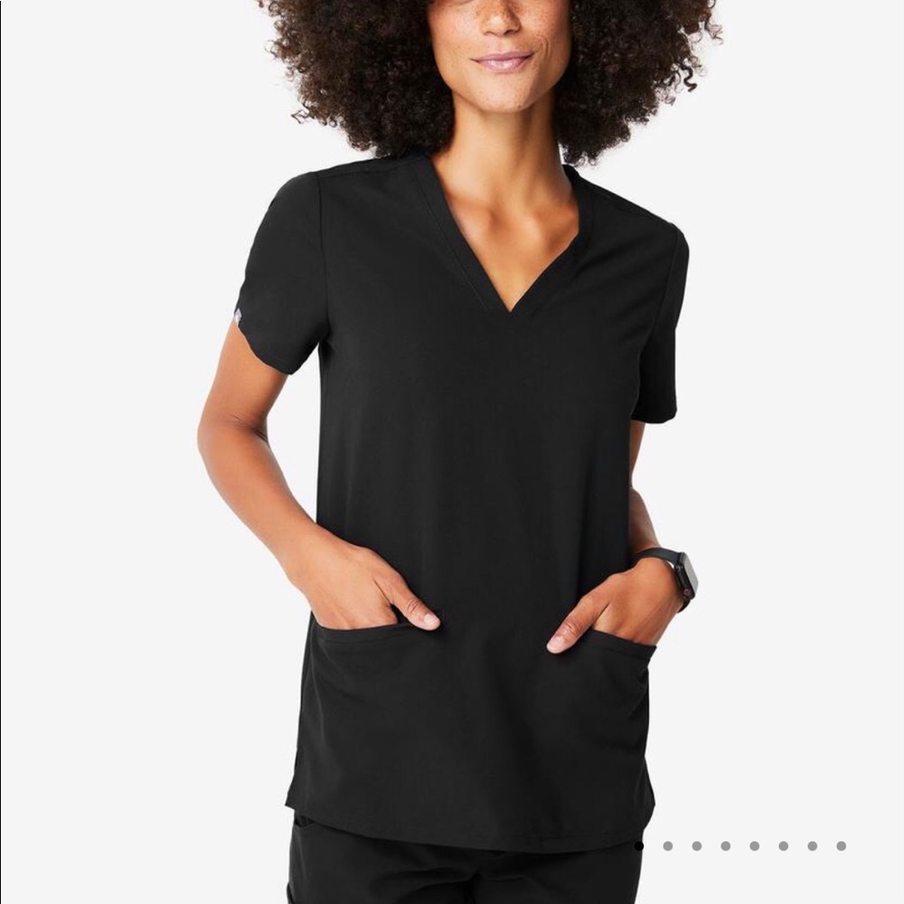 Wear figs scrub set
